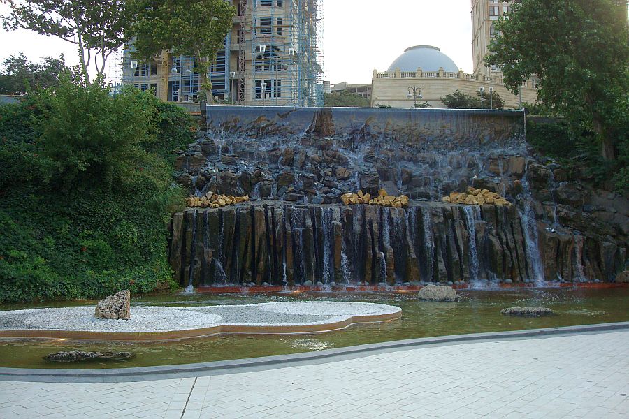eshq194542.jpg