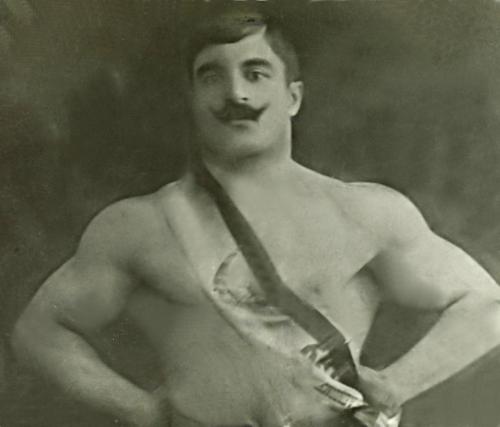 Картинка 2 из 329